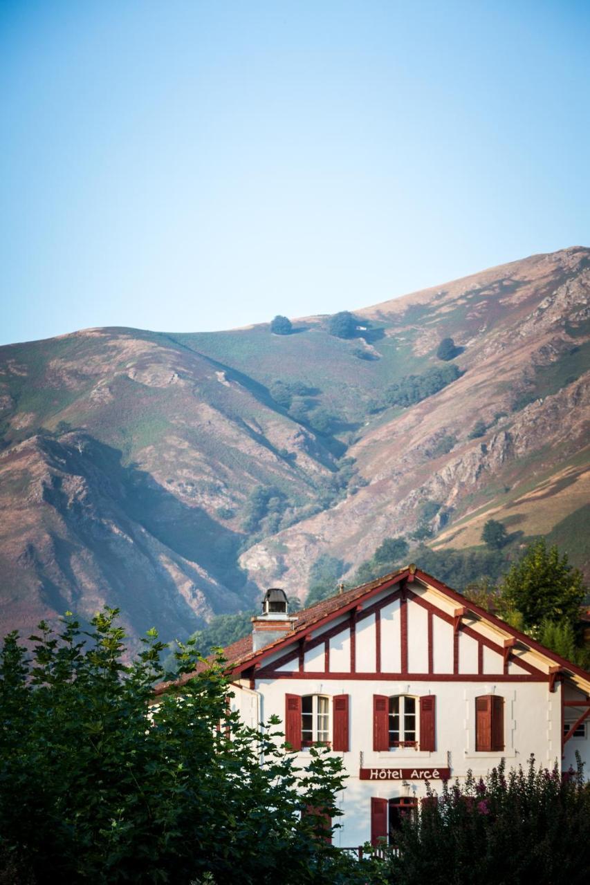 Hotel Arce Saint-Etienne-de-Baigorry Bagian luar foto